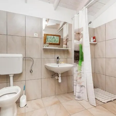 Secluded House With A Parking Space Cove Mikavica, - 22367 Žirje