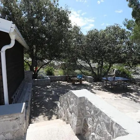 Secluded House With A Parking Space Cove Mikavica, - 22367 Žirje