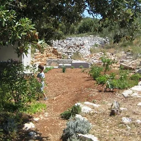 Secluded House With A Parking Space Cove Mikavica, - 22367 *